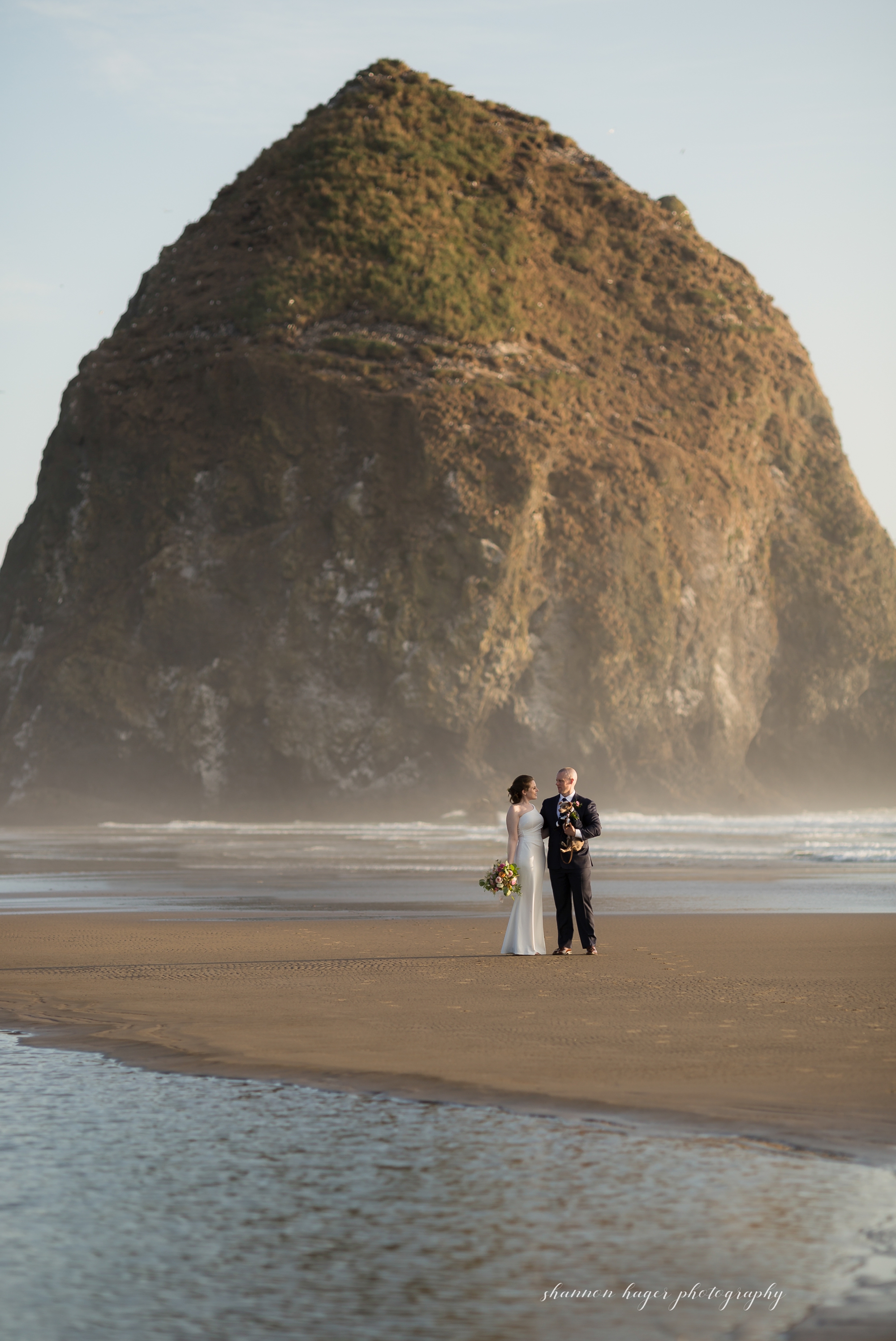 Cannon Beach Elopement, Oregon Coast Wedding Photographer, Oregon Elopement Photography, Oregon Coast Elopements by Shannon Hager Photography