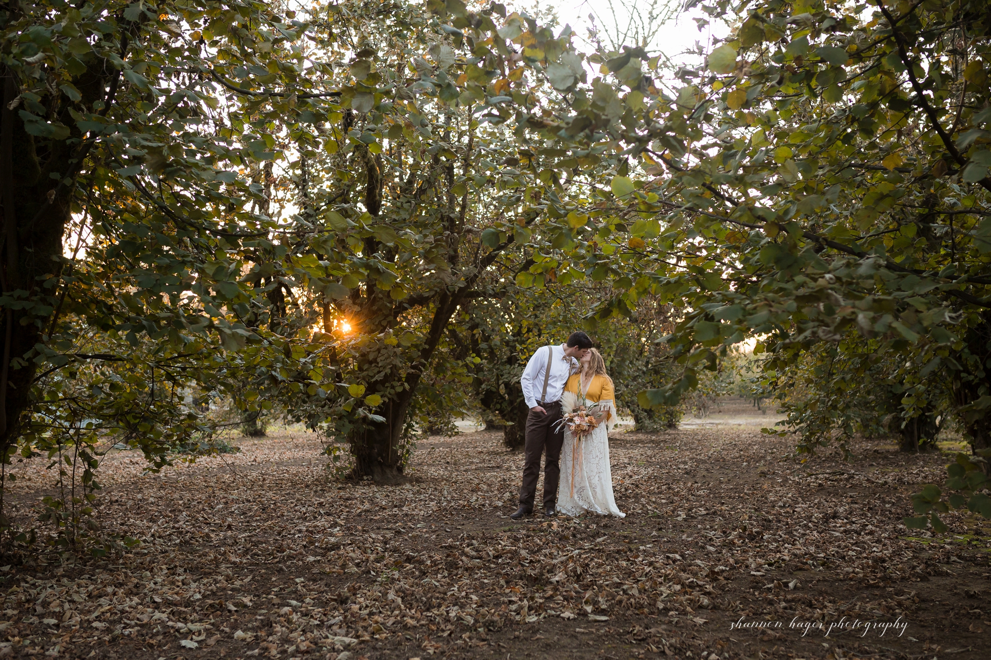 fall oregon elopement photographer, the old schoolhouse newberg, oregon elopement photographer, portland wedding photographer
