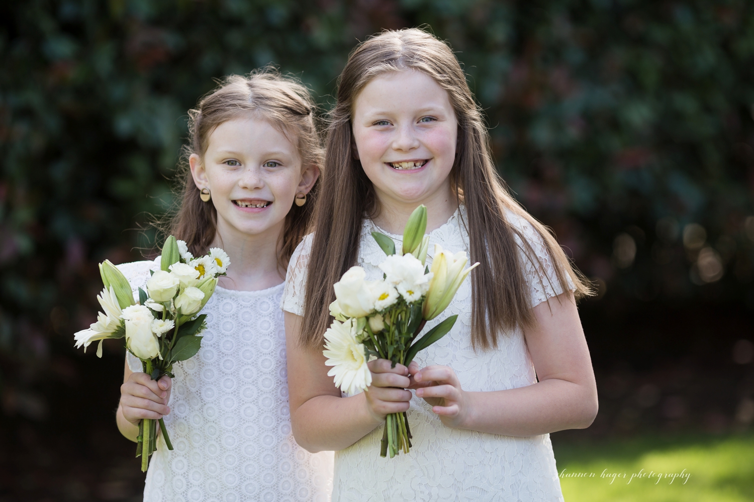 backyard wedding portland photographer, micro wedding portland, oregon zoom wedding photographer