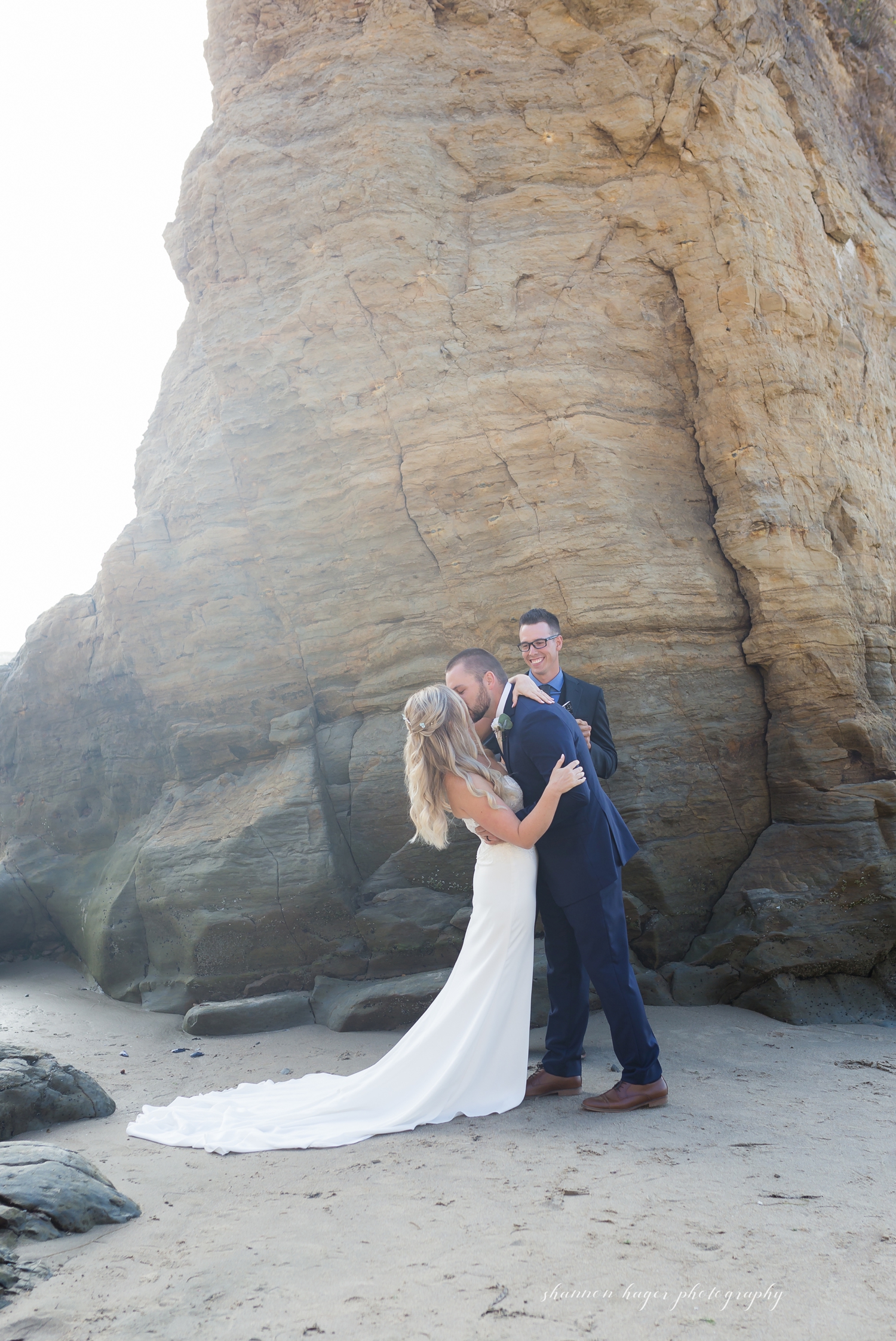 lincoln city oregon wedding photographer, oregon coast elopement, oregon coast photography by shannon hager photography