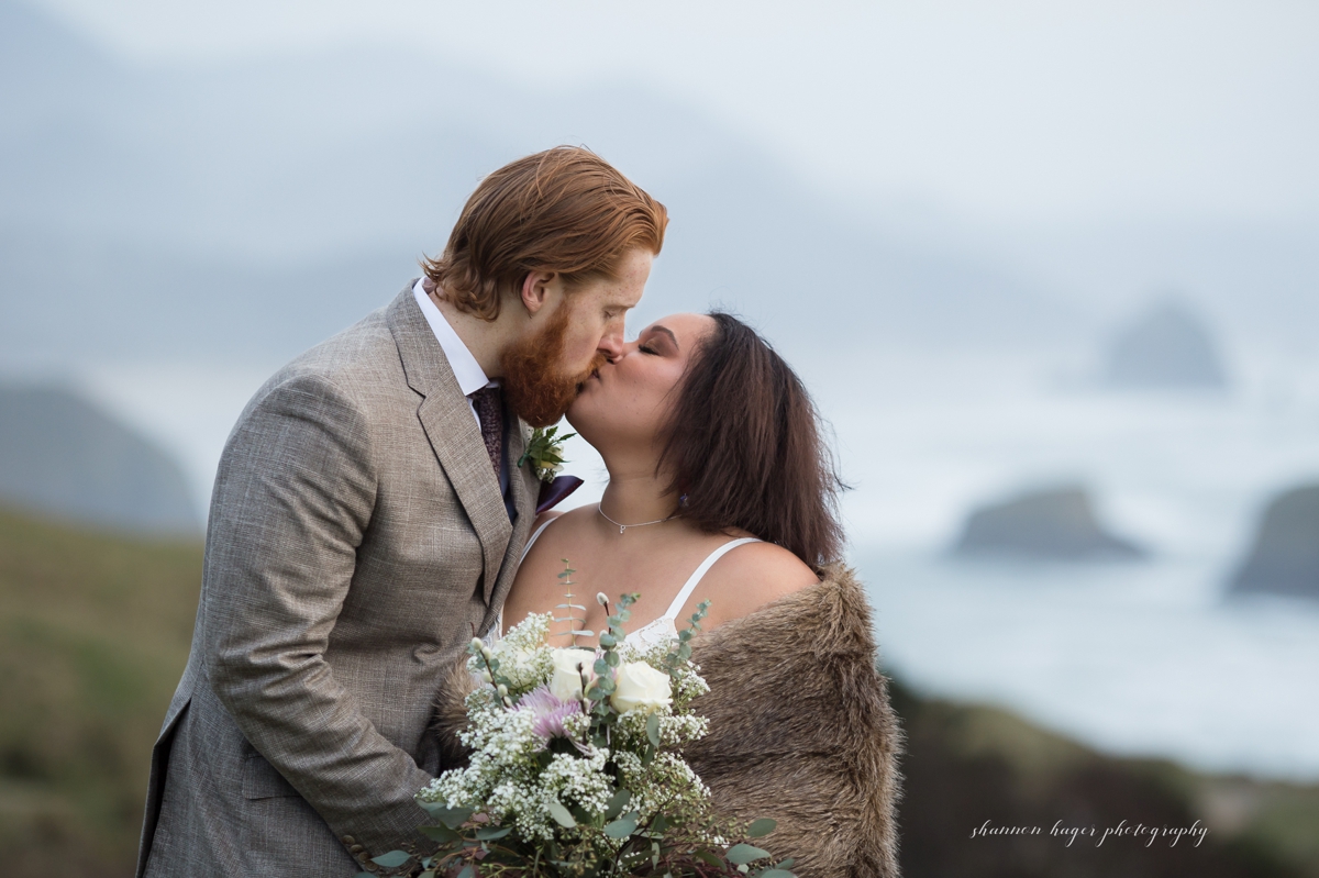 cannon beach photographer weddings and elopements