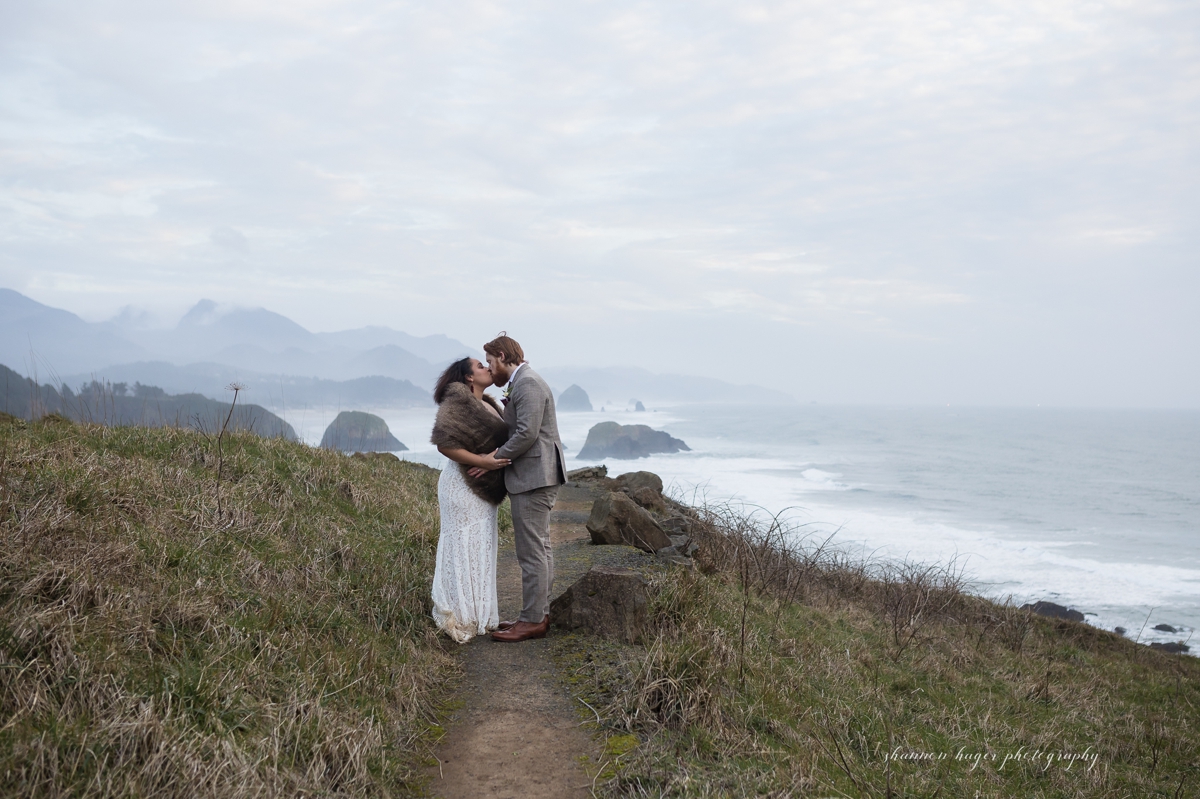cannon beach photographer weddings and elopements