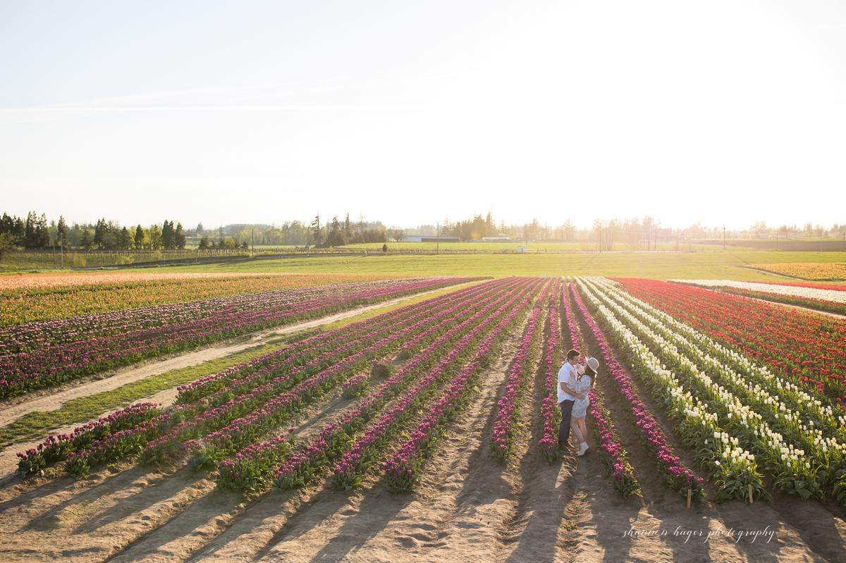 tulip wedding proposal, oregon engagement photographer