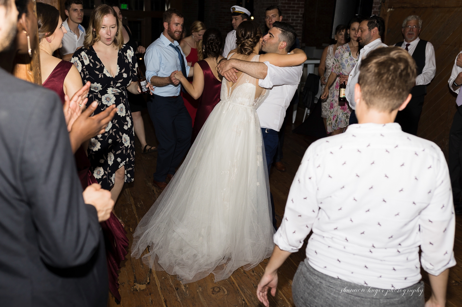 portland wedding at eco trust photographed by shannon hager photography, irving street studio