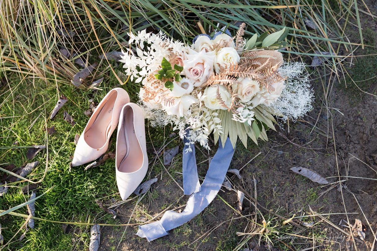cannon beach elopement photos by Shannon Hager Photography