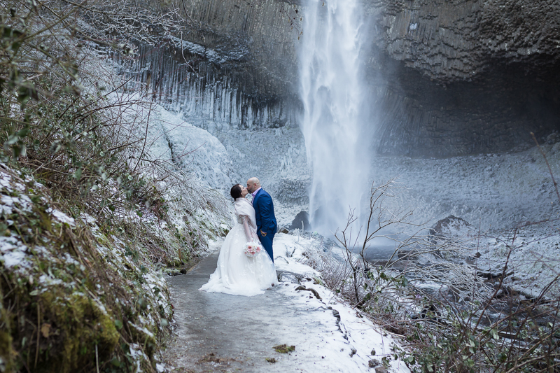 Columbia River Gorge Winter Elopement at Frozen Latourell Falls