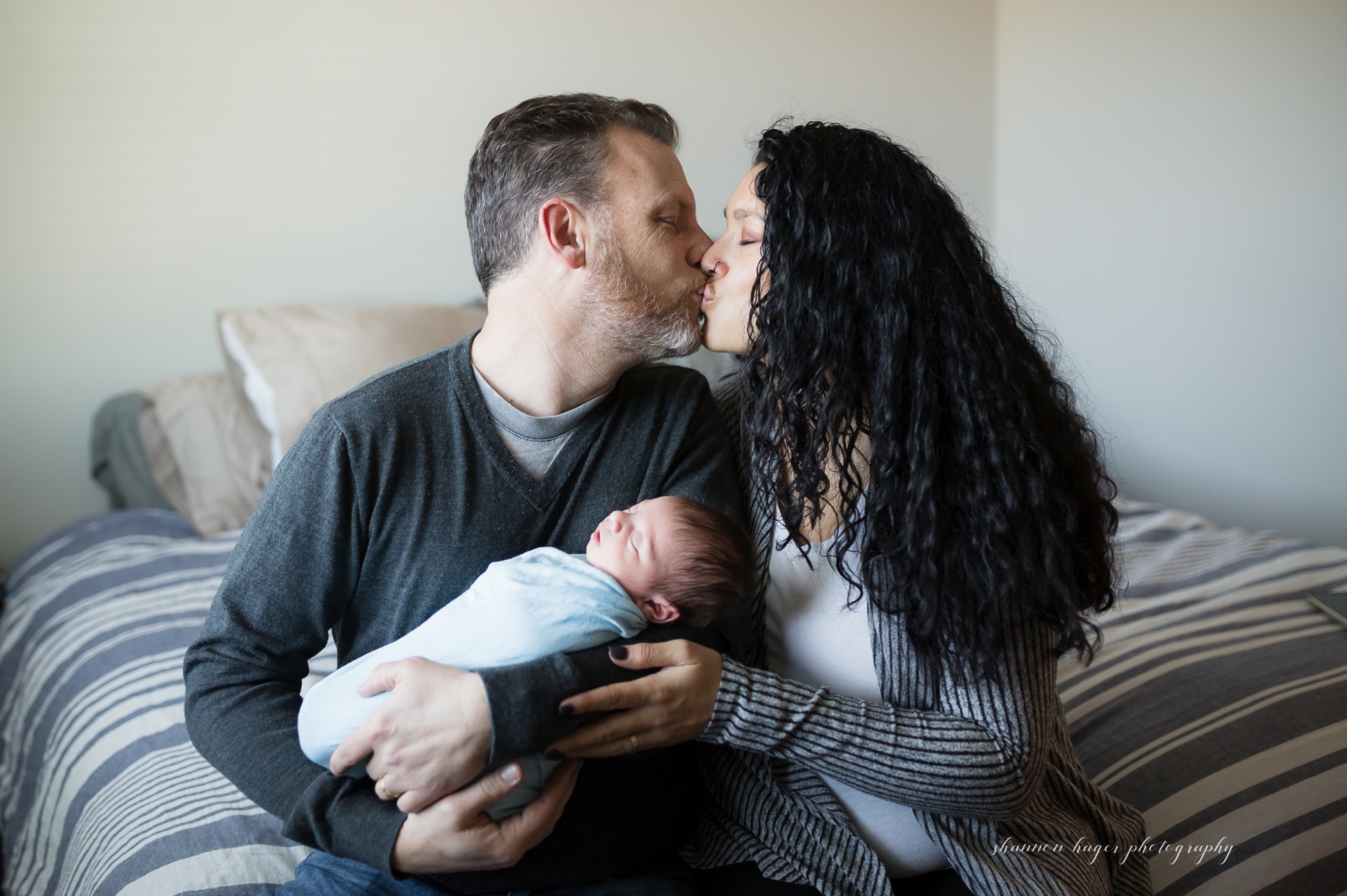 sherwood newborn lifestyle photographer, shannon hager photography newborn photos