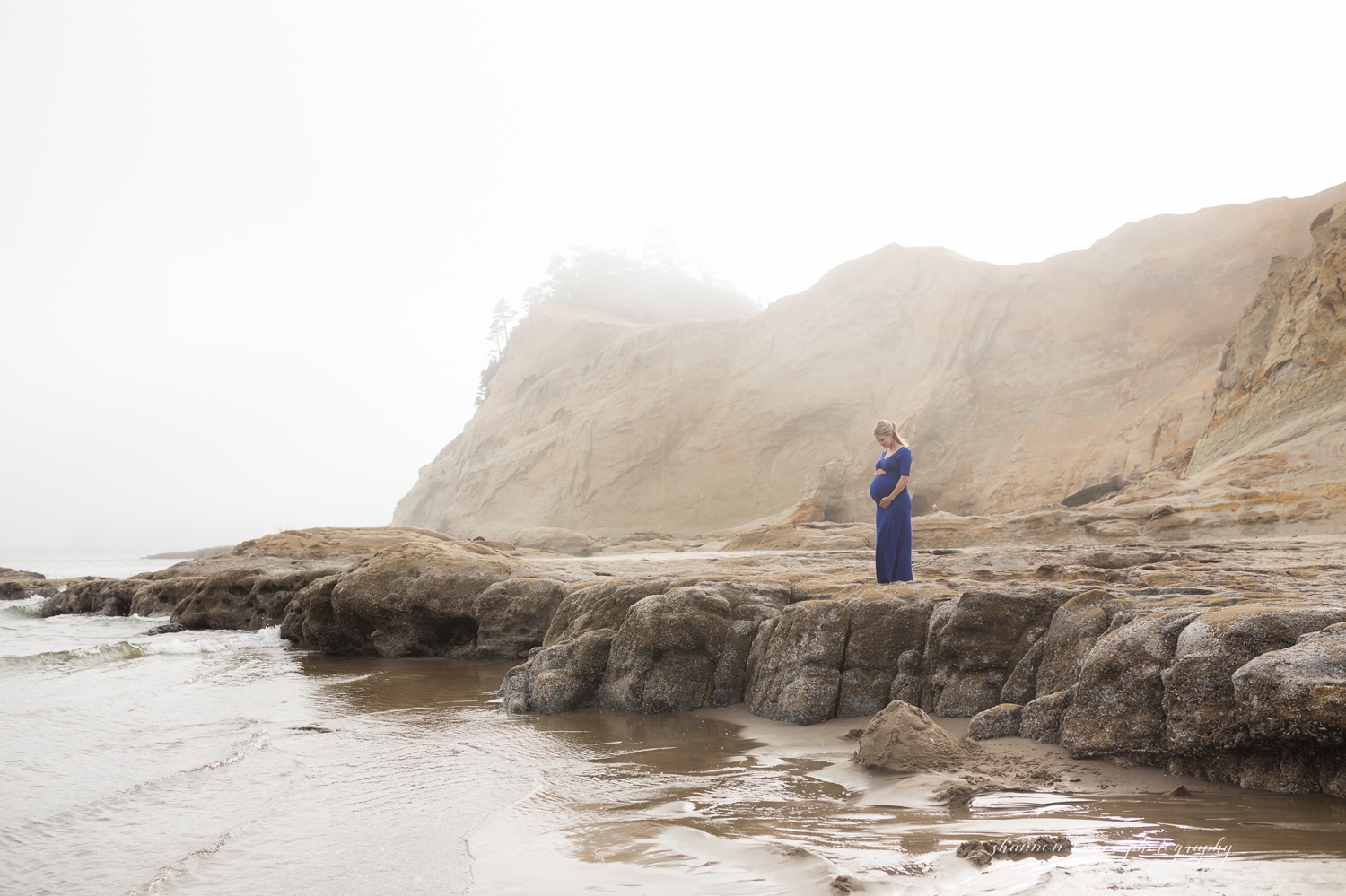 pacific city oregon coast maternity session, portland maternity photographer, oregon coast maternity photography