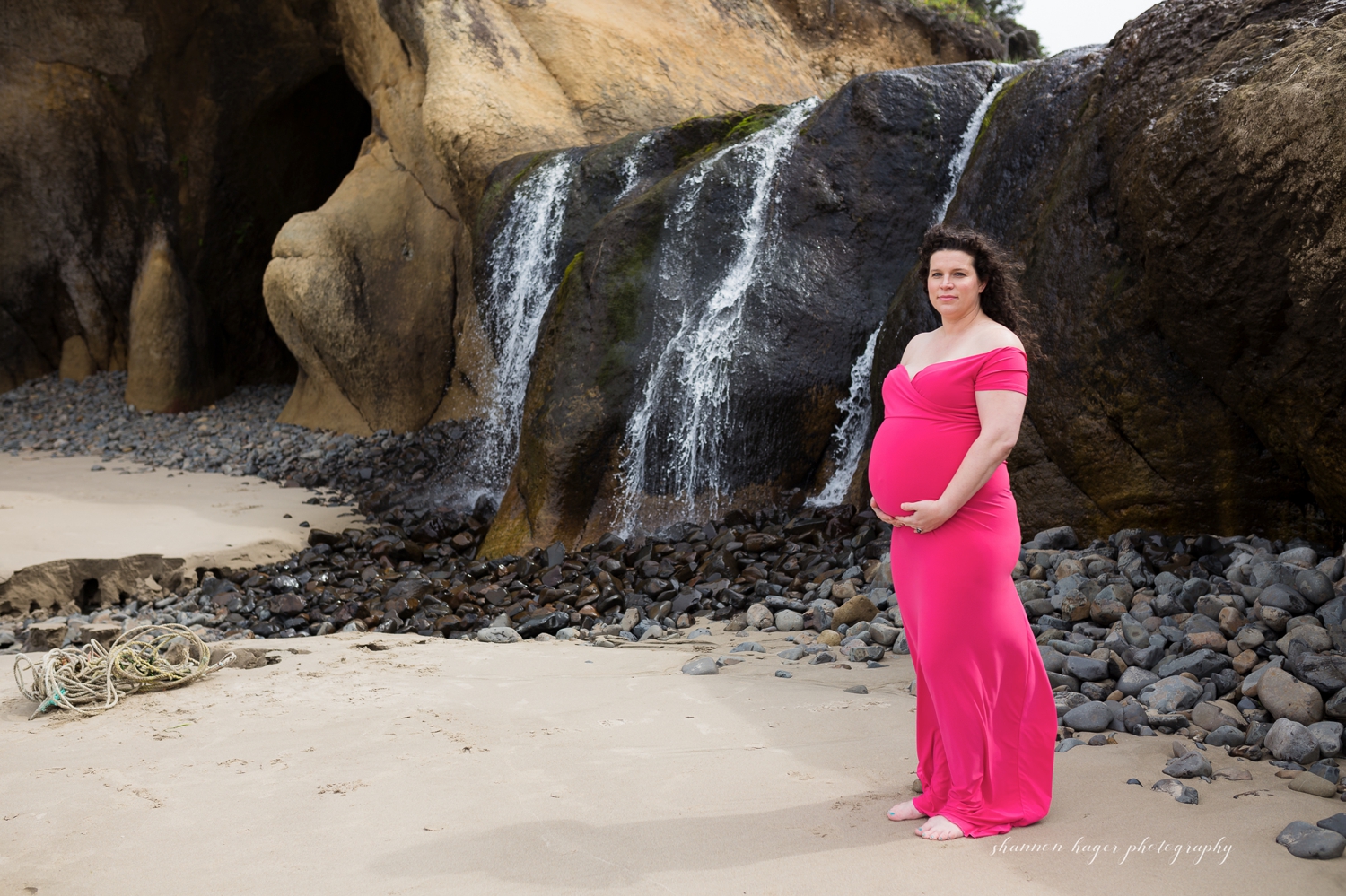 cannon beach maternity photography, hug point family photo session, oregon coast photographer