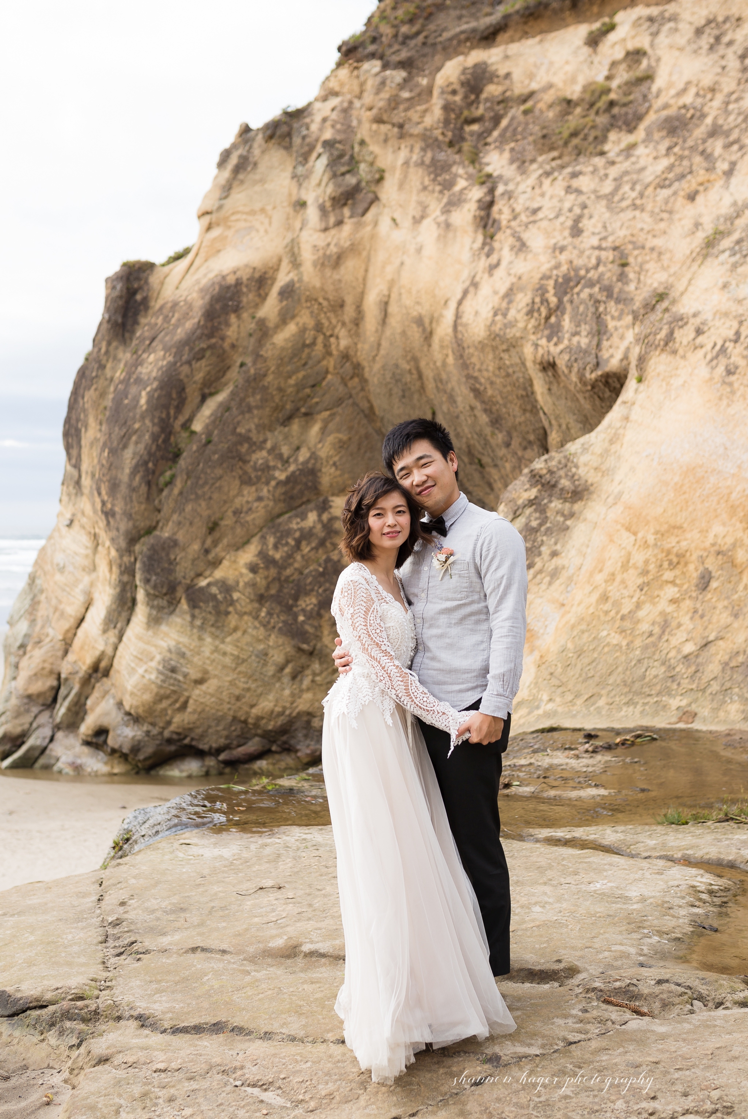 cannon beach elopement photographer, hug point wedding