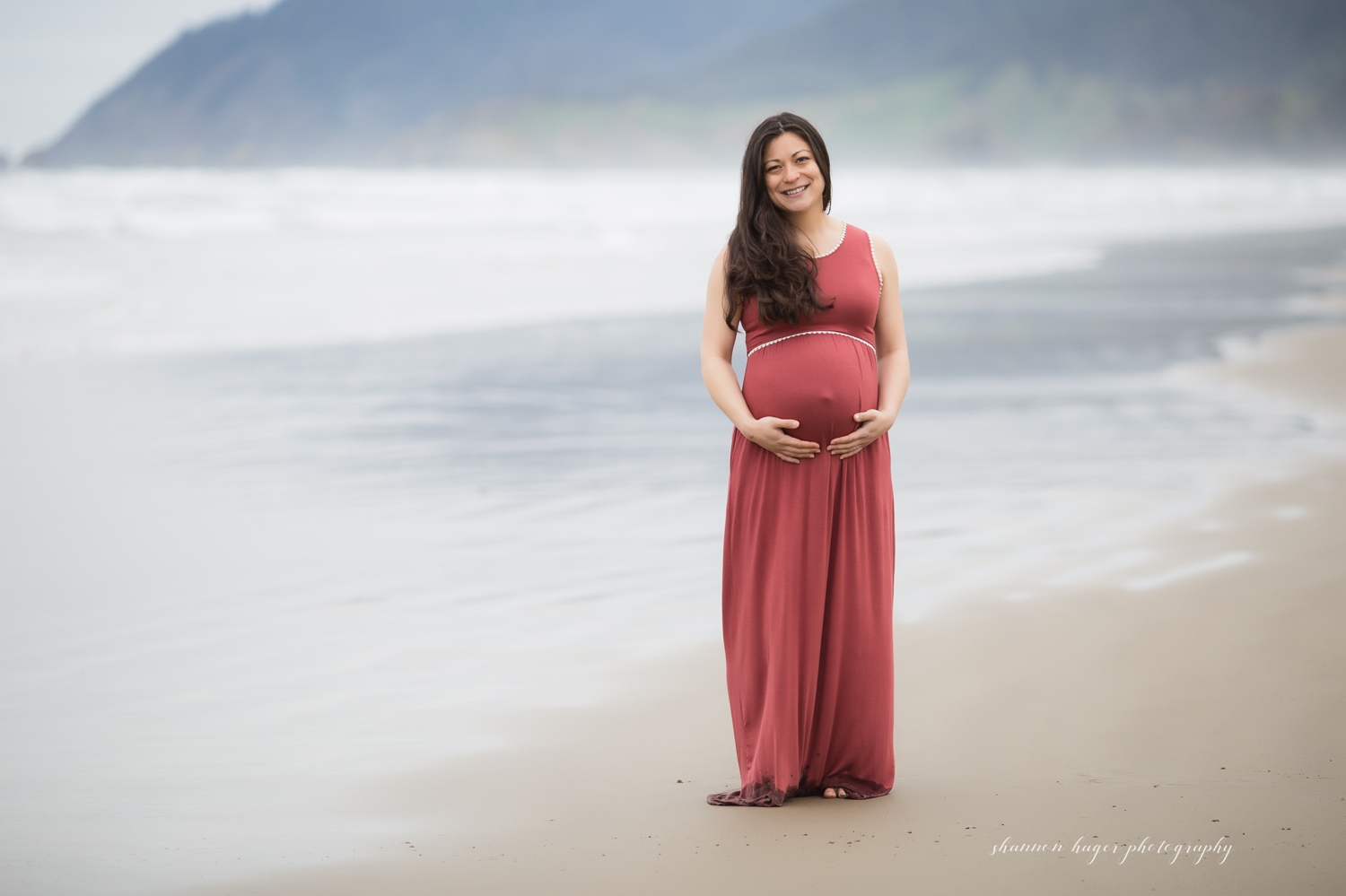 Cannon Beach Photographer, Cannon Beach Maternity Photos, Oregon Coast Maternity Photographer