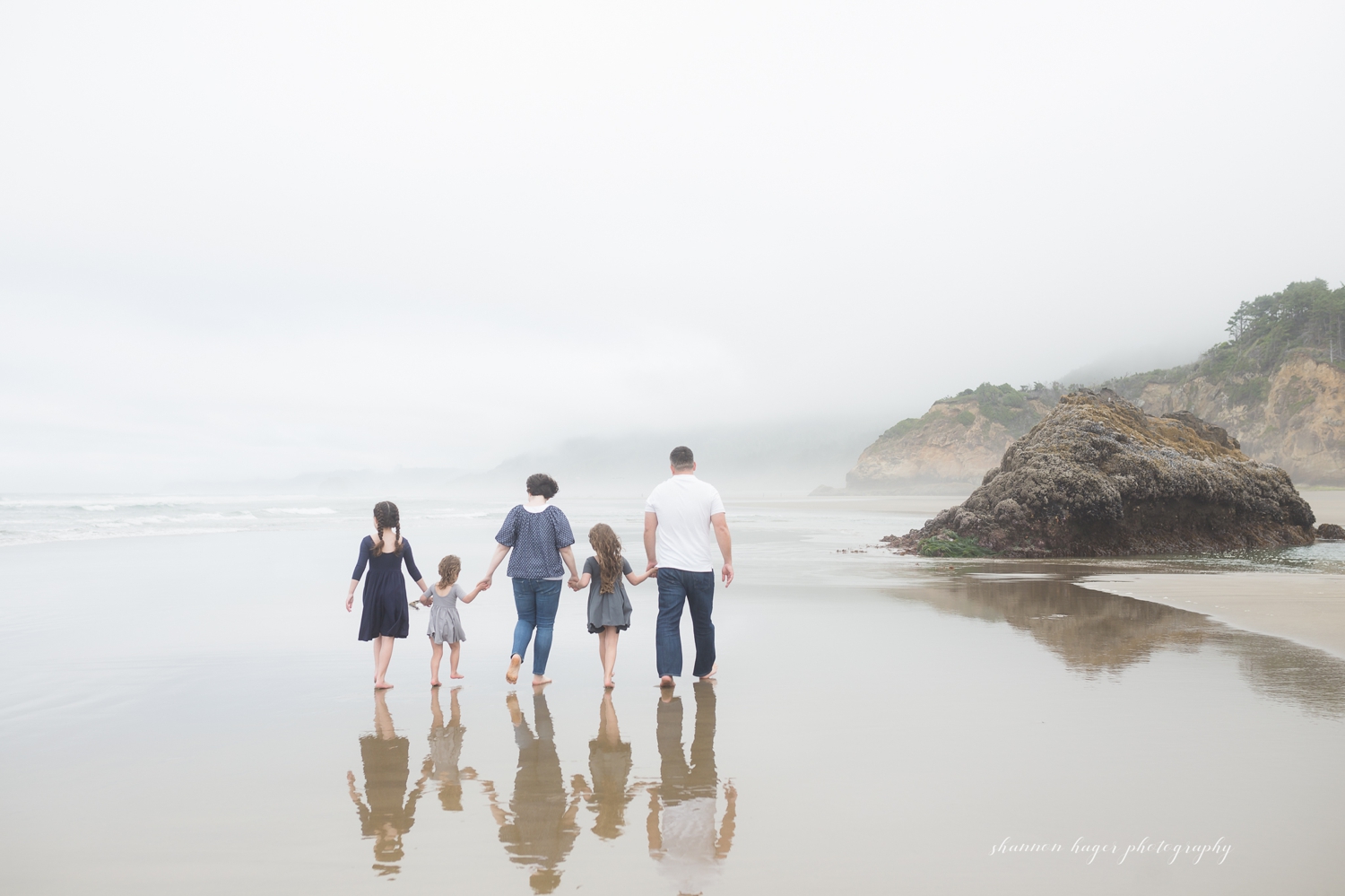 cannon beach photographer, hug point extended family session, oregon coast family photographer