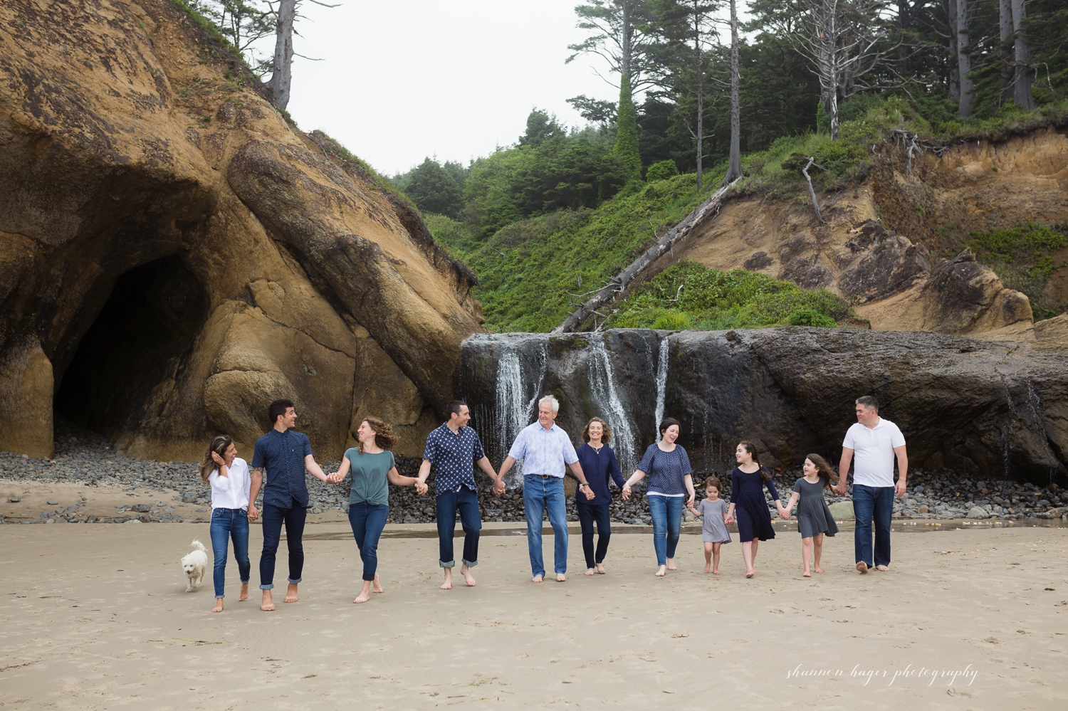 cannon beach photographer, hug point extended family session, oregon coast family photographer
