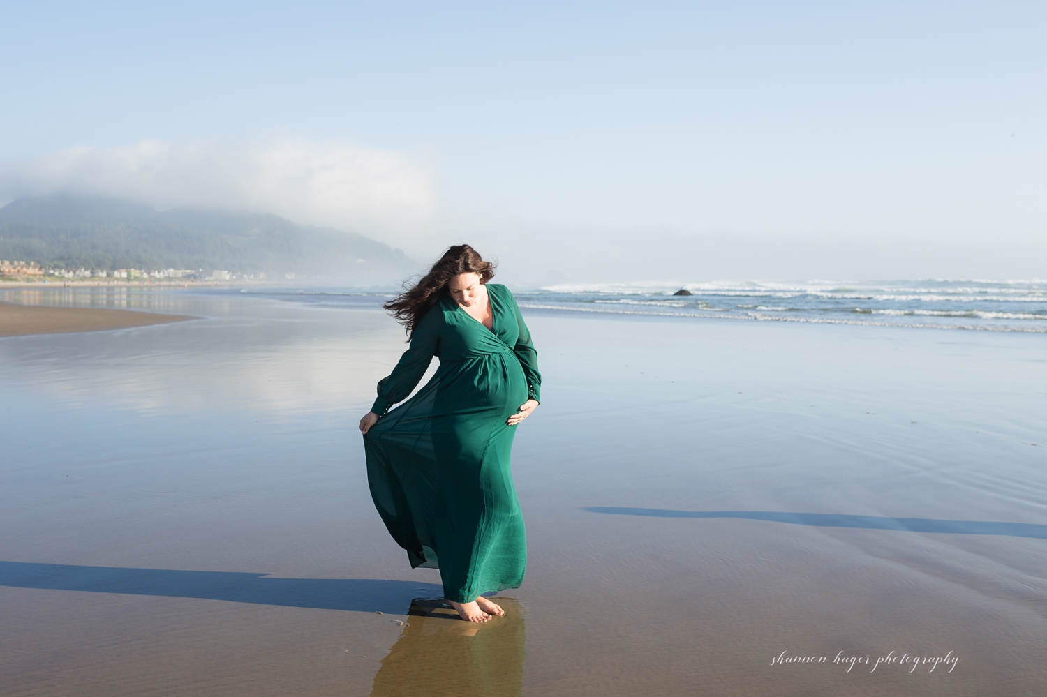 cannon beach maternity family photographer, oregon coast photographer, portland maternity photography, oregon coast family session