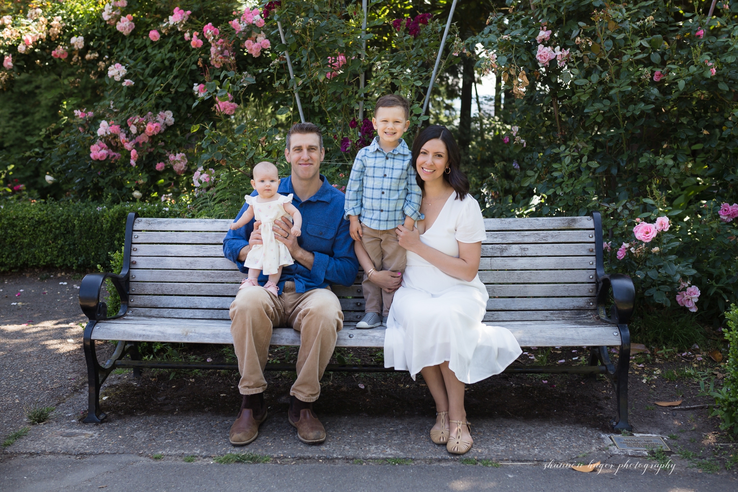 portland rose garden family photo session, portland family photographer, sherwood family photographer