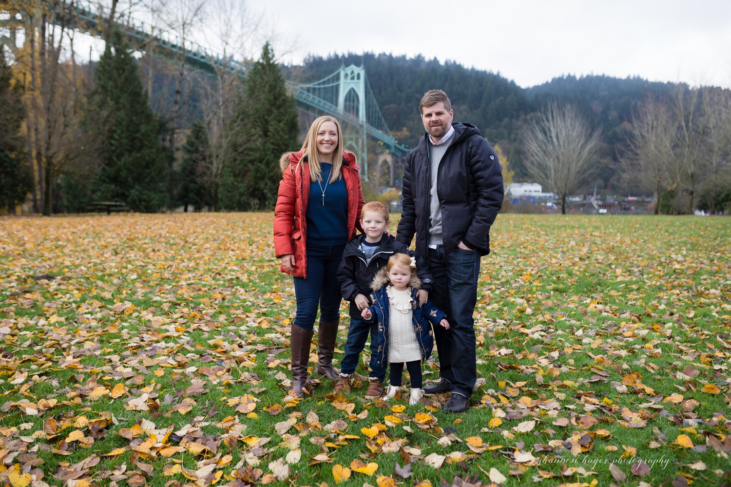 fall cathedral park family photos, portland family photographer, fall photos portland oregon
