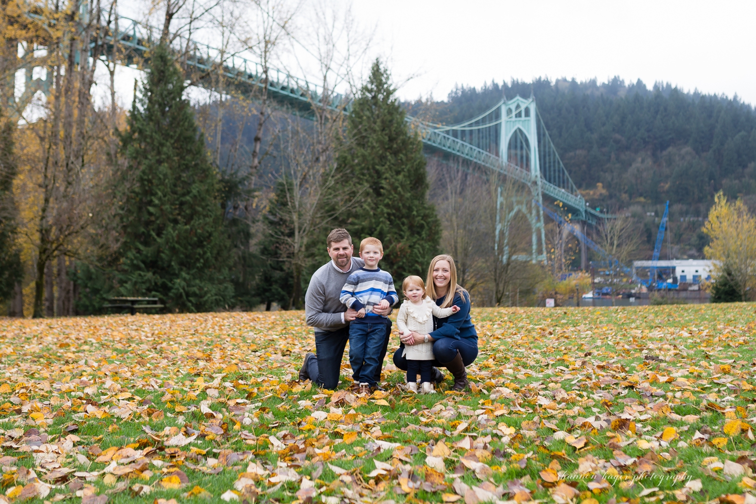 fall cathedral park family photos, portland family photographer, fall photos portland oregon