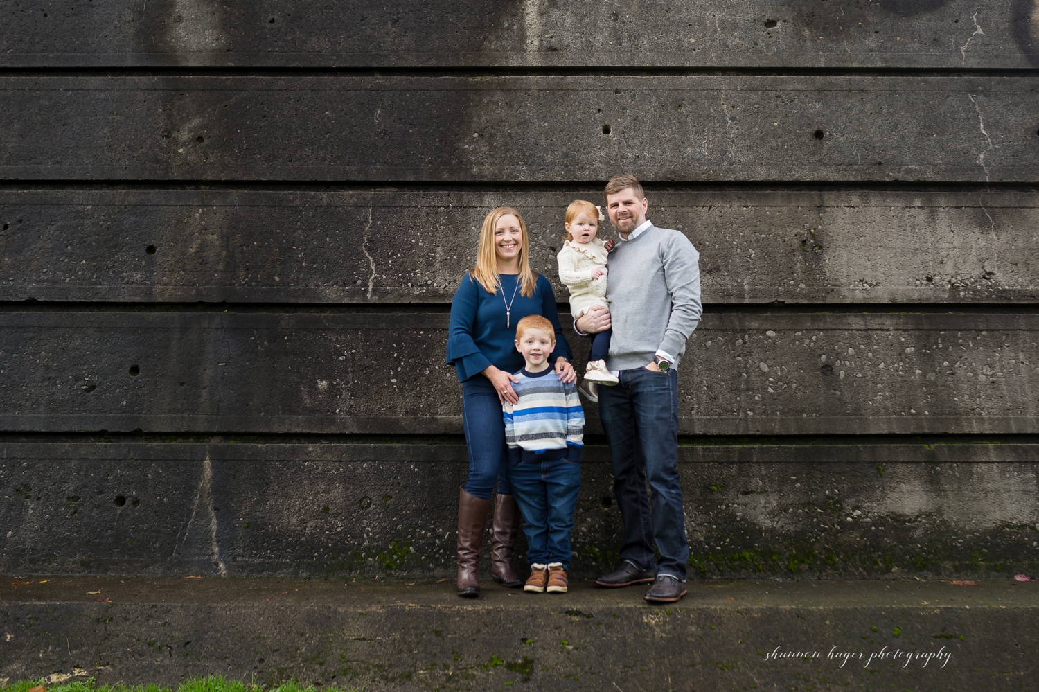 fall cathedral park family photos, portland family photographer, fall photos portland oregon