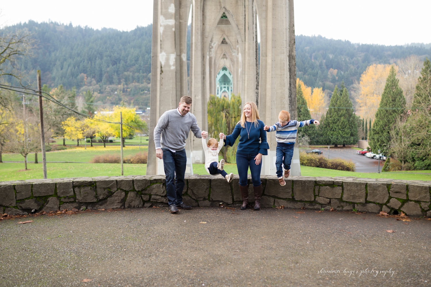 fall cathedral park family photos, portland family photographer, fall photos portland oregon