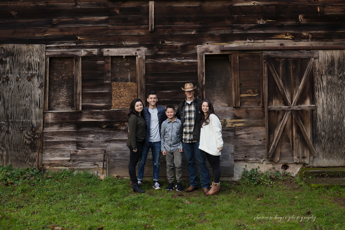 tualatin family photographer, browns ferry park family photos, portland family photographer
