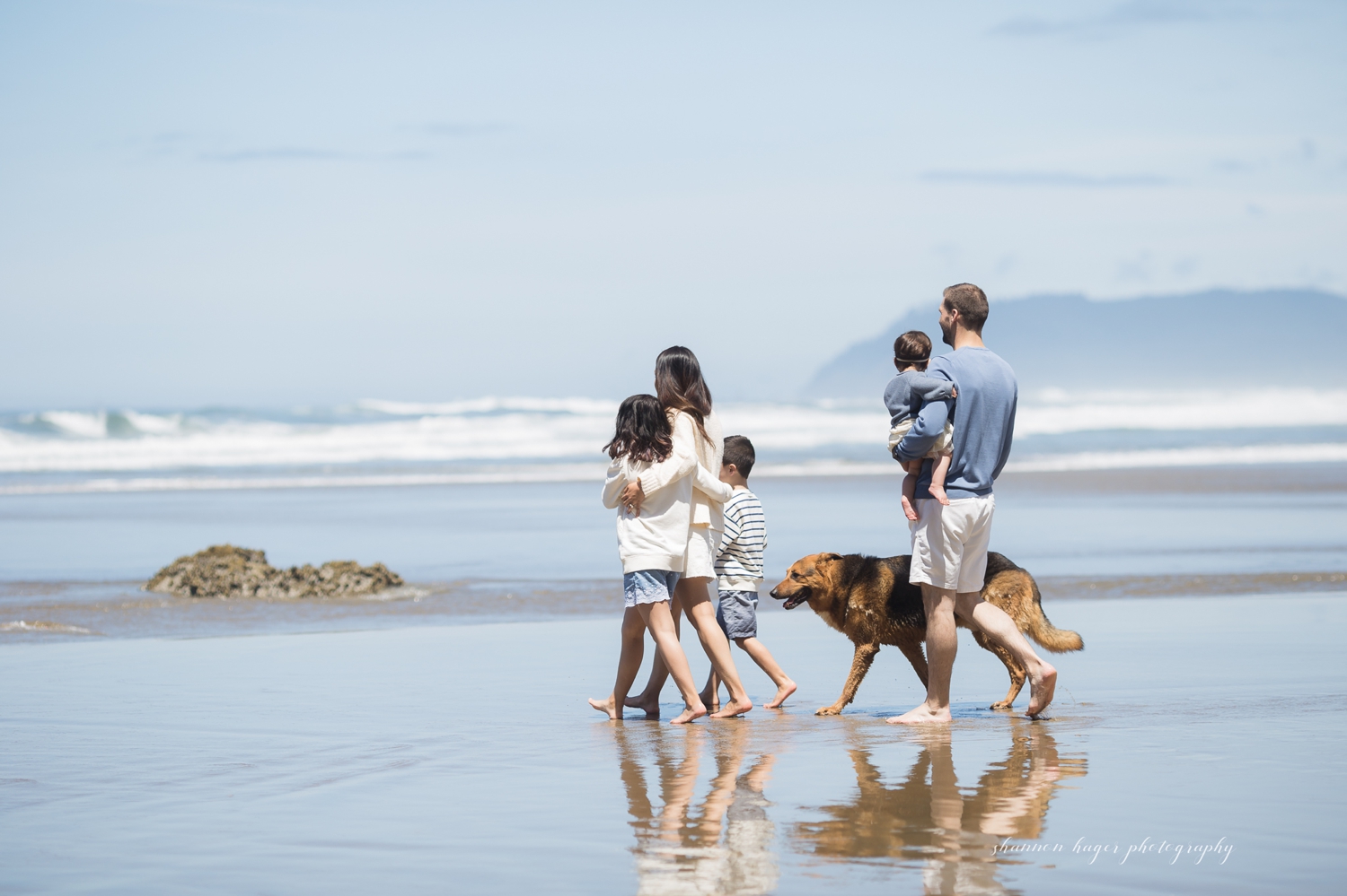 arch cape oregon coast family session, cannon beach photographer, beach family photos oregon by shannon hager photography