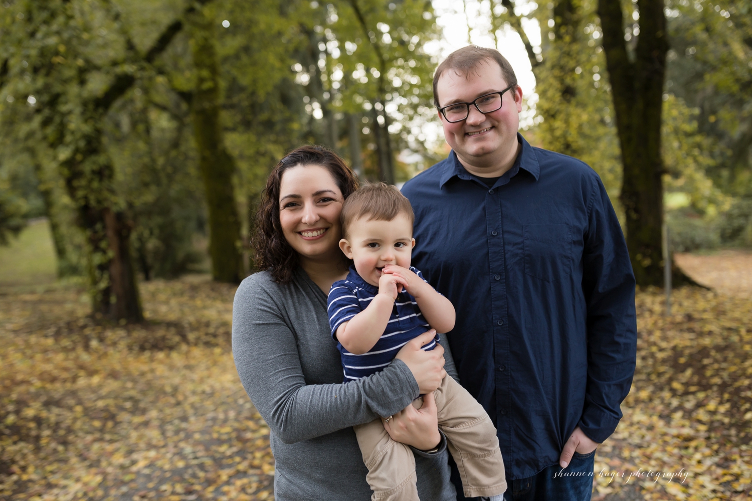 beaverton family photographer, shannon hager photography, jenkins estate fall family session