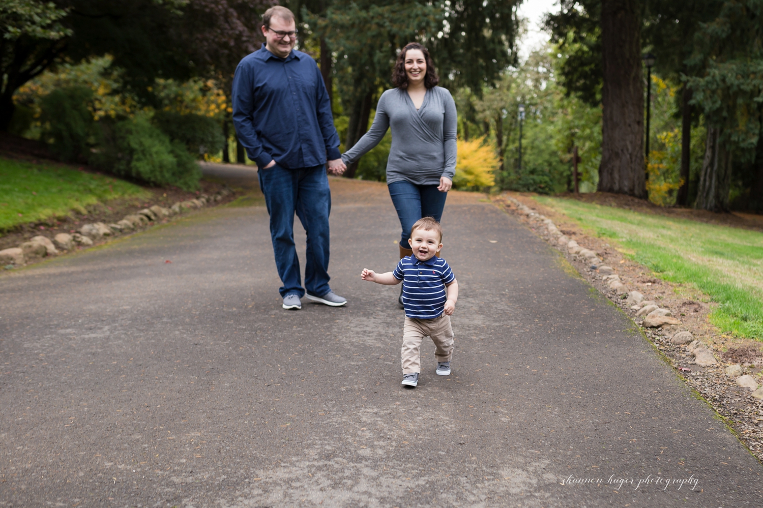 beaverton family photographer, shannon hager photography, jenkins estate fall family session
