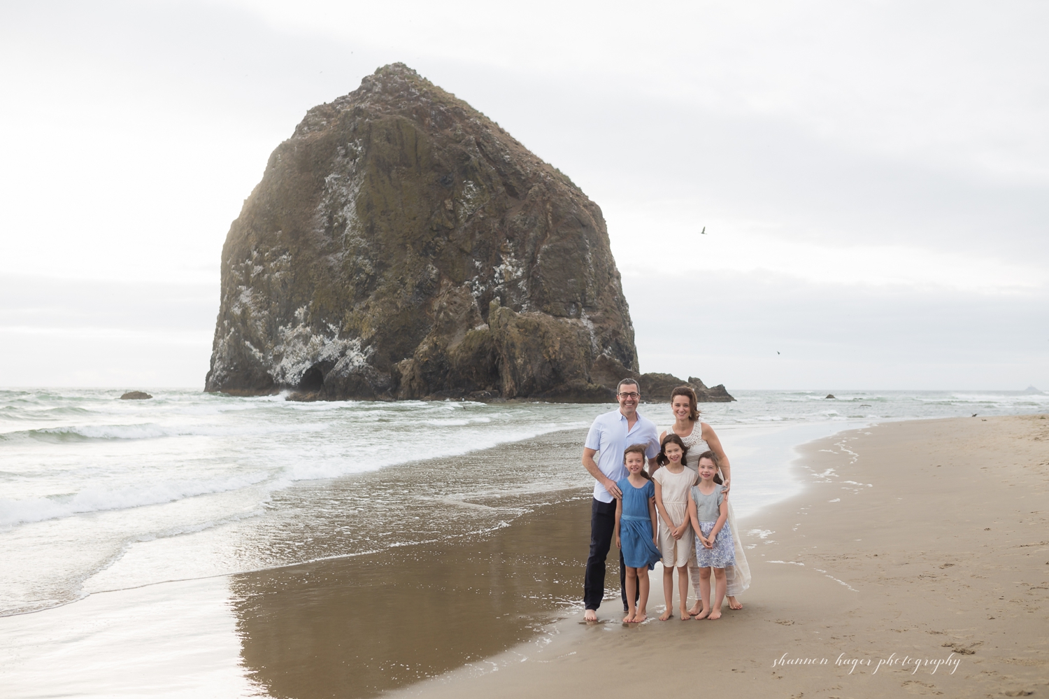 cannon beach photographer, oregon coast family photos by shannon hager photography