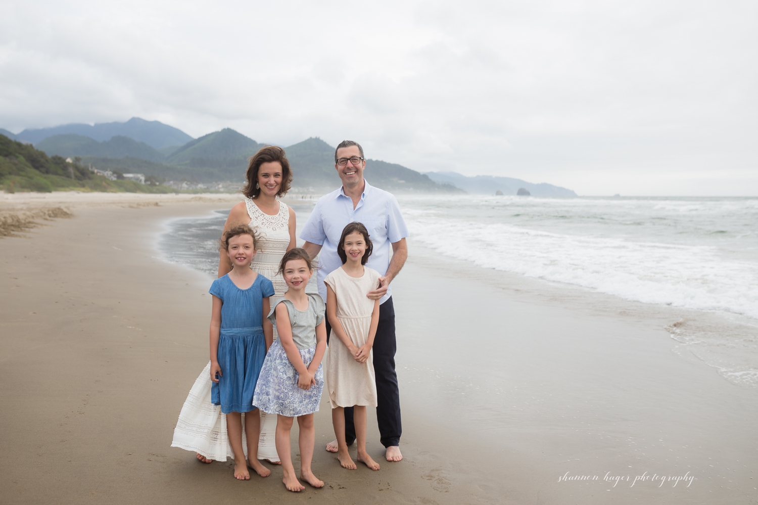 cannon beach photographer, oregon coast family photos by shannon hager photography