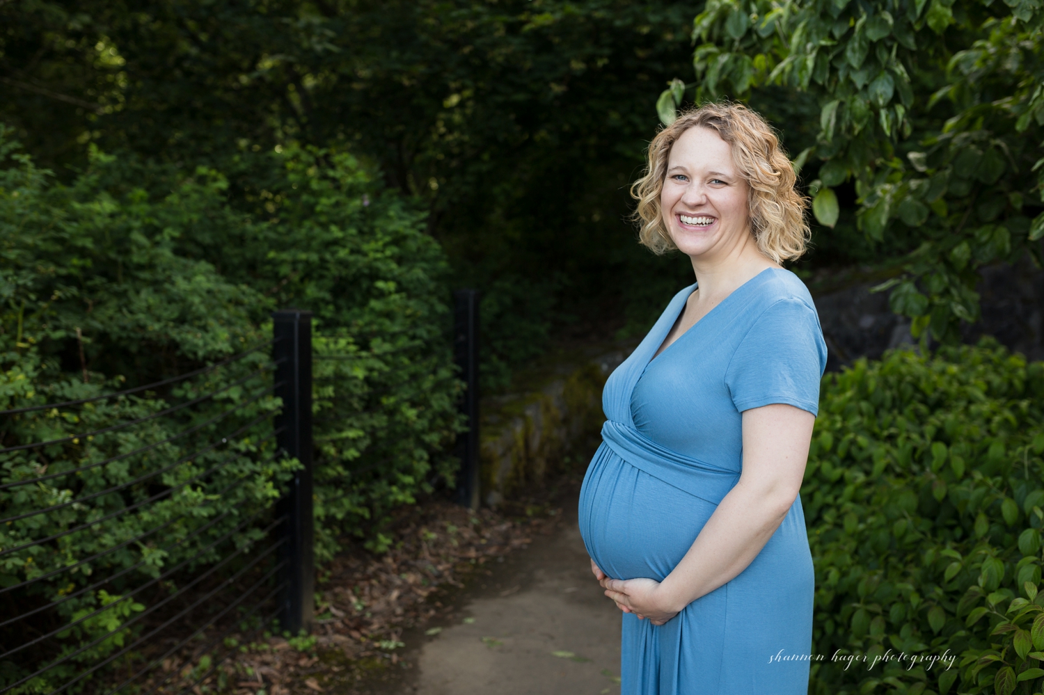lake oswego maternity photographer, oregon maternity session by shannon hager photography, george rogers park