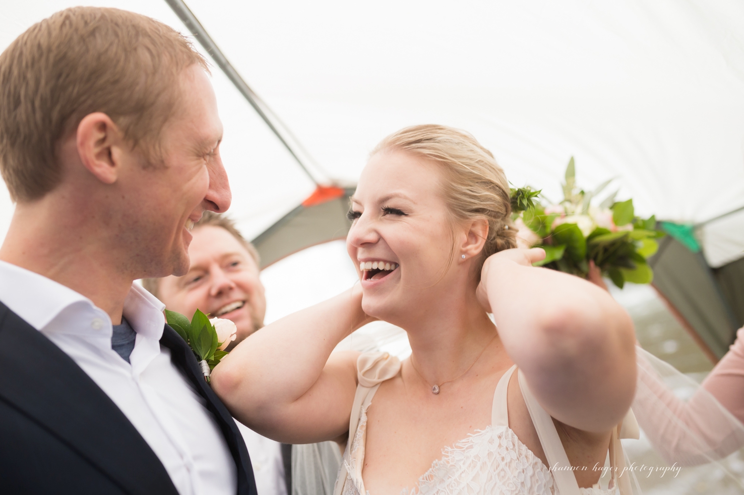 abiqua falls oregon elopement by shannon hager photography