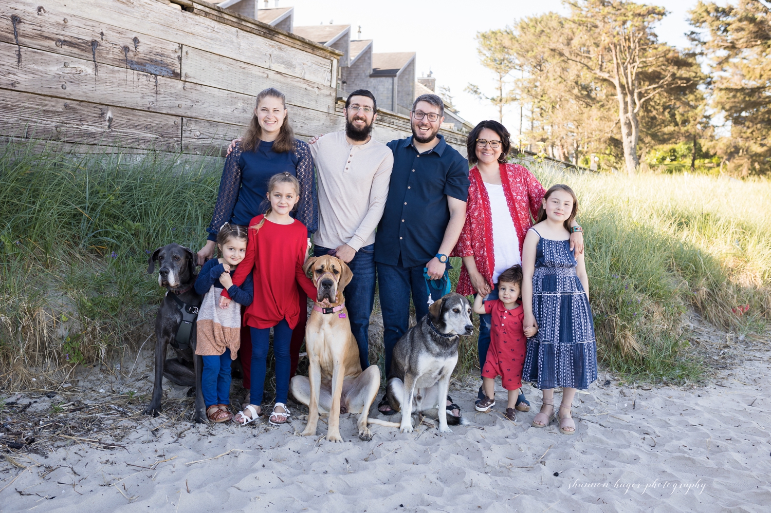 cannon beach extended family photographer, oregon coast family photos