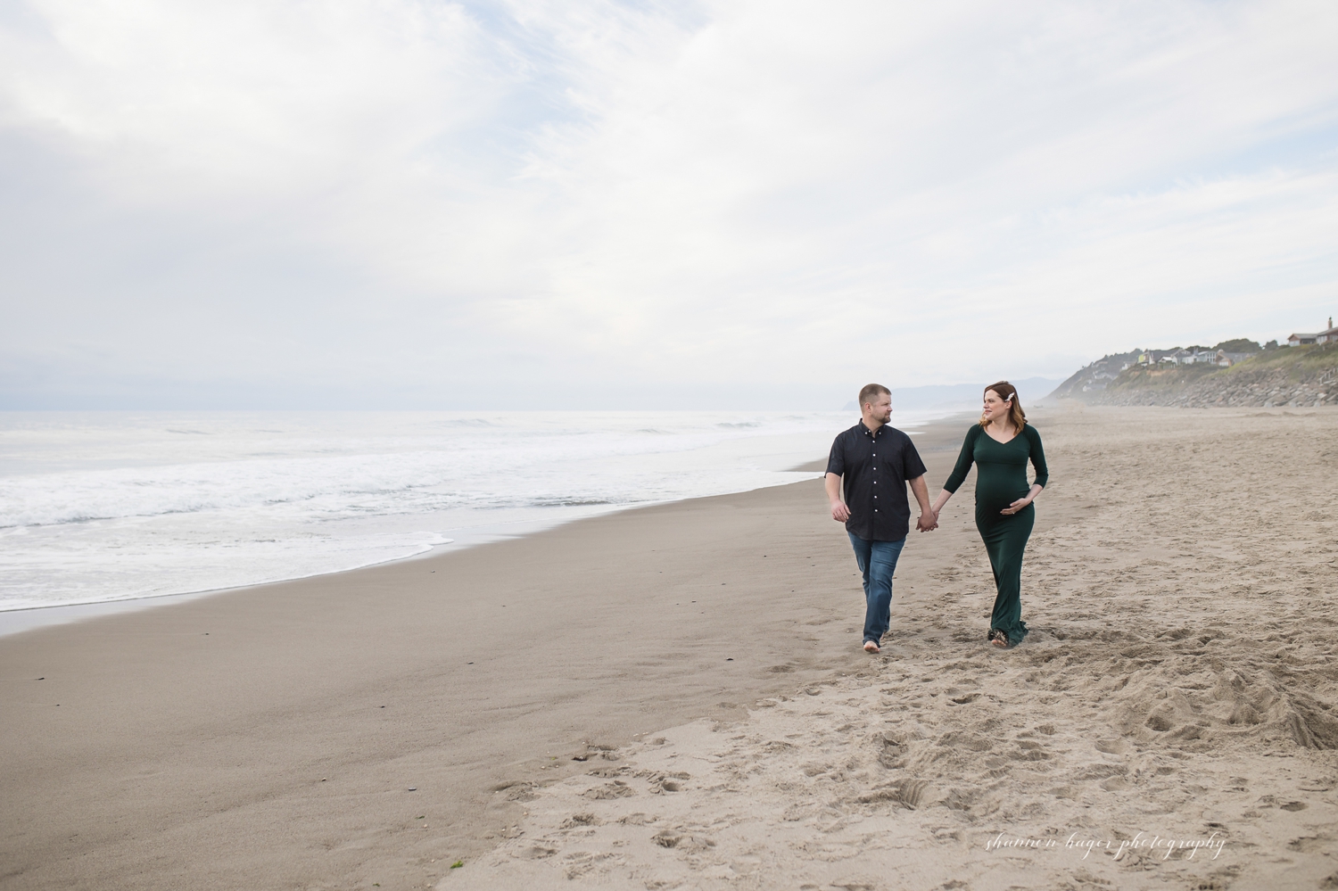 lincoln city maternity session at glenden beach