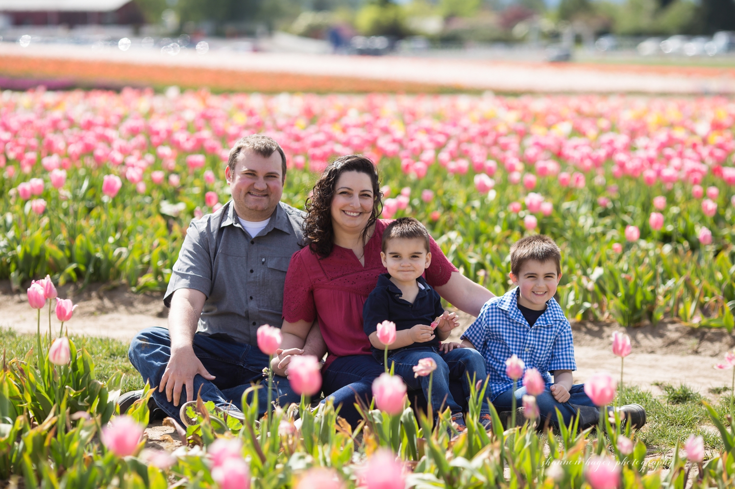 wooden shoe tulip festival family photos by shannon hager photography