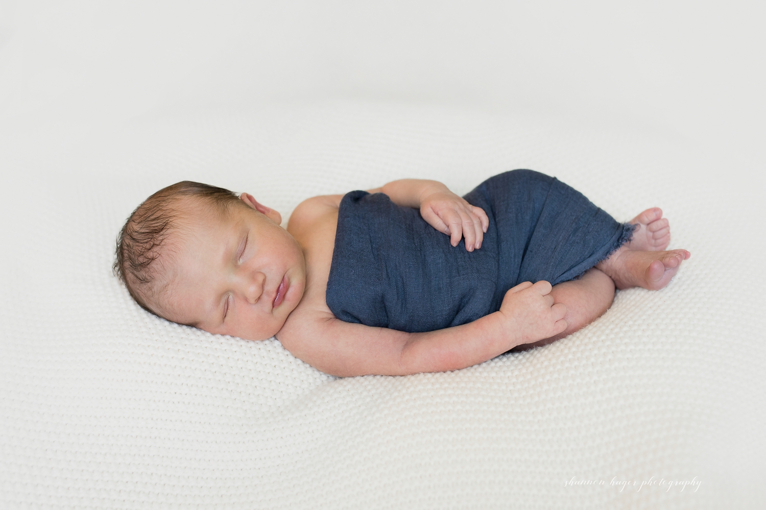 tualatin newborn photographer oregon by shannon hager photography