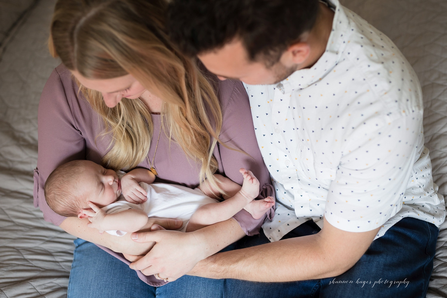 sherwood newborn session at home by shannon hager photography