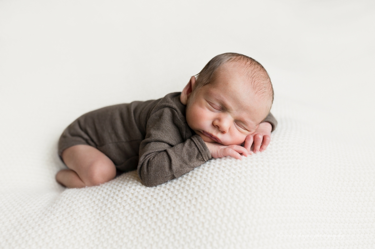 beaverton newborn photos by shannon hager photography
