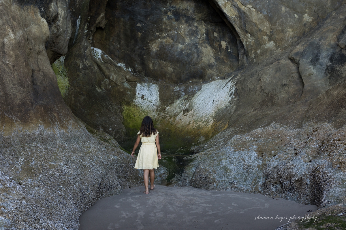 cannon beach family photographer session by Shannon Hager Photography